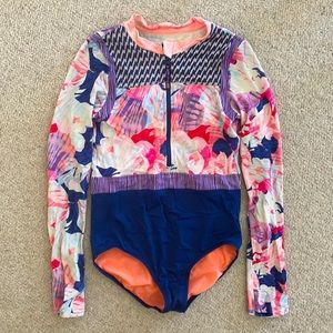 Girls athleta swimsuit